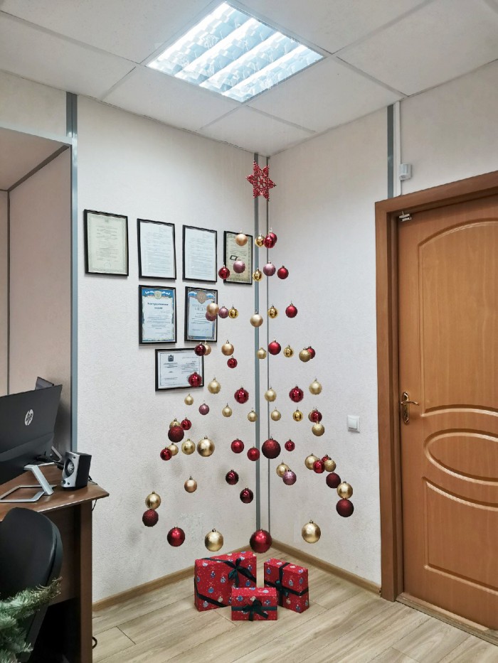 .tree {display:none}